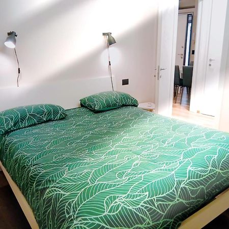 Central Beautiful Flat Côme Esterno foto