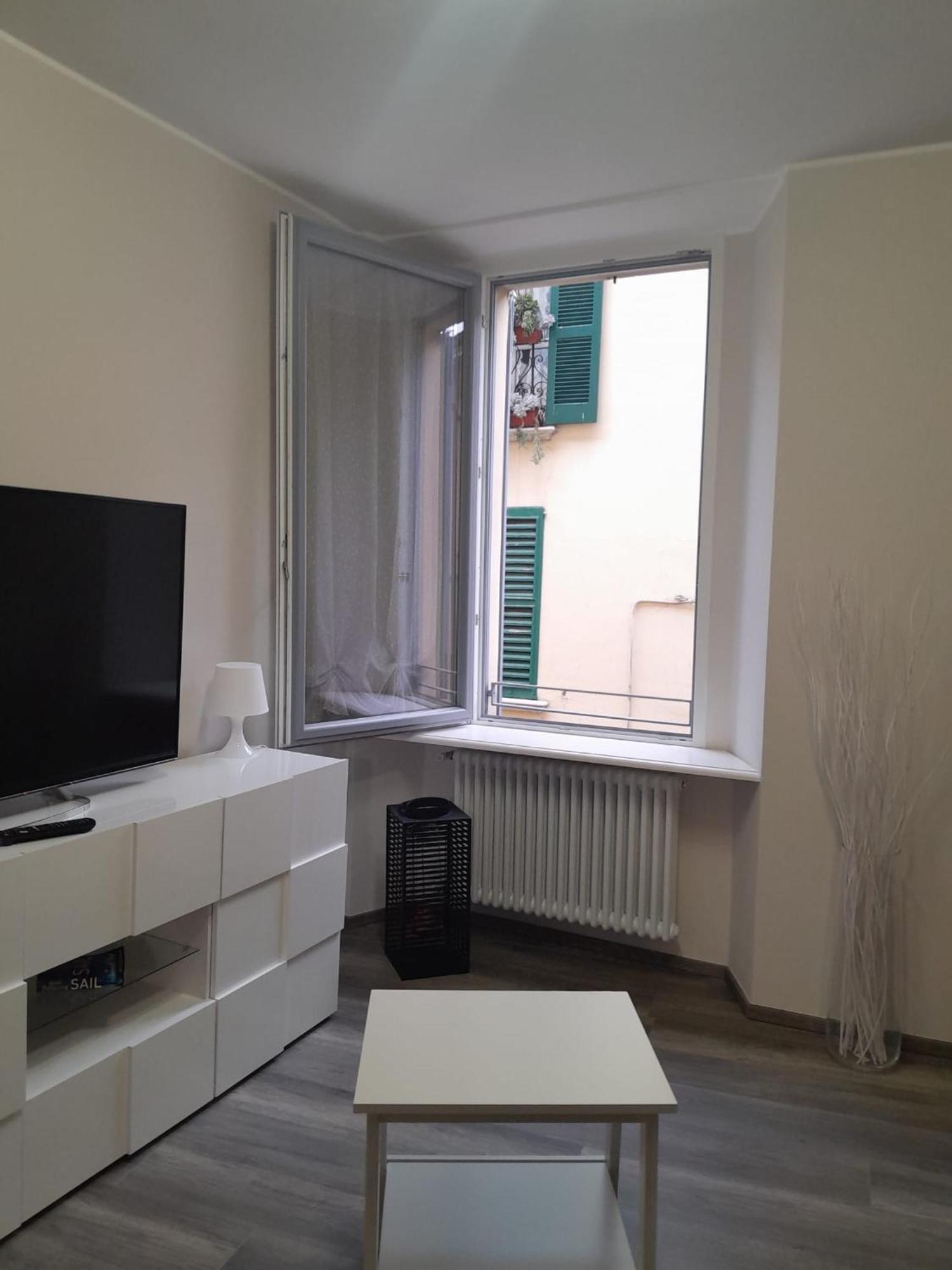 Central Beautiful Flat Côme Esterno foto